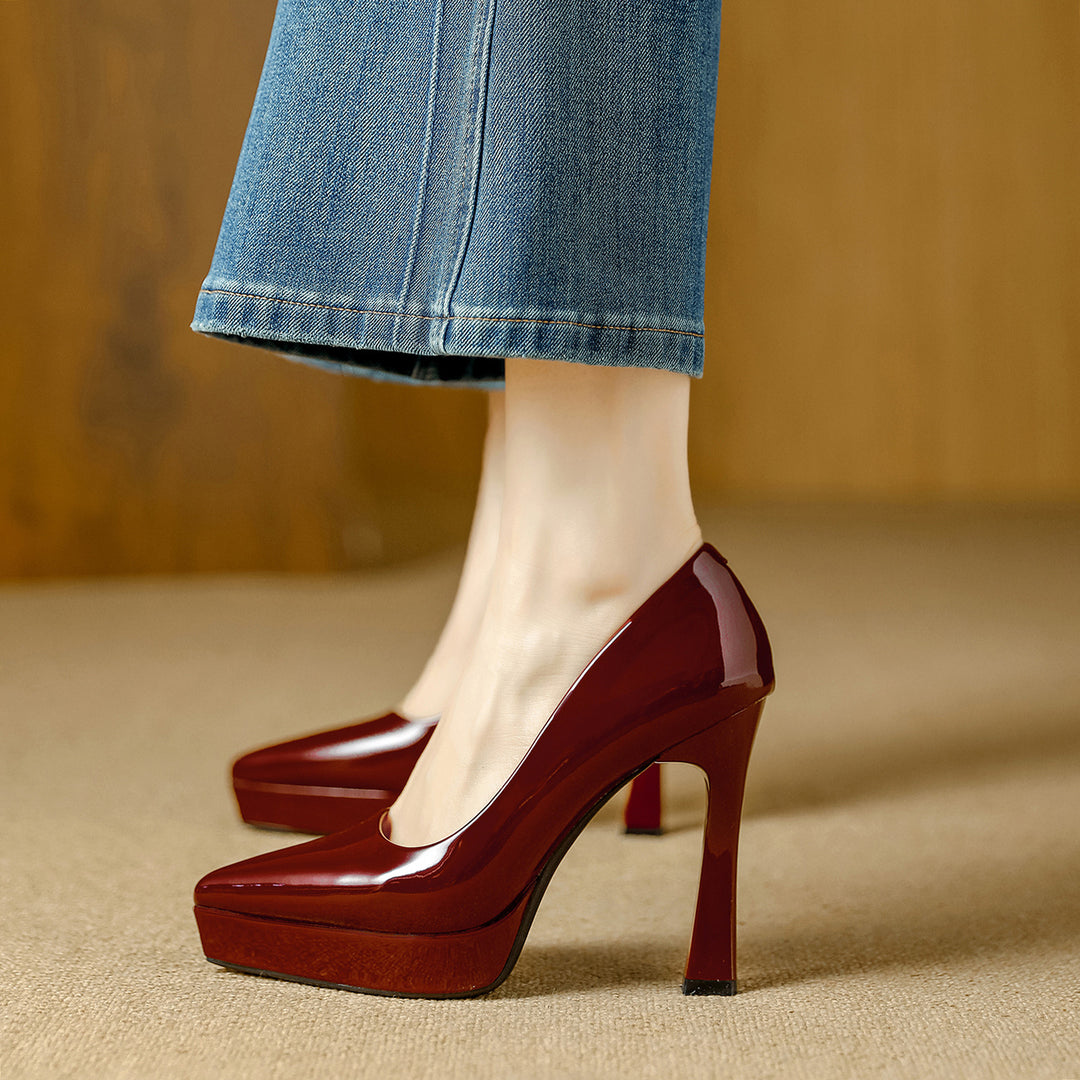 Damen Glamouröse High Heels mit Plateau und spitz zulaufendem Design EB