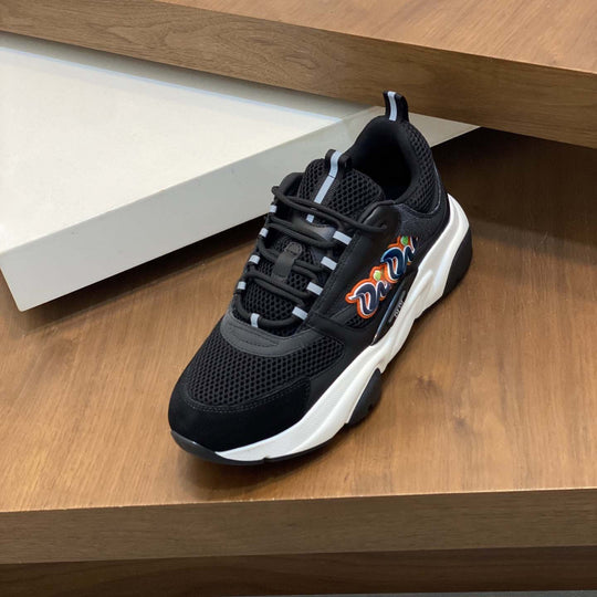 Damen Sportliche Laufschuhe mit atmungsaktiver Netzstruktur und rutschfester Sohle von EB