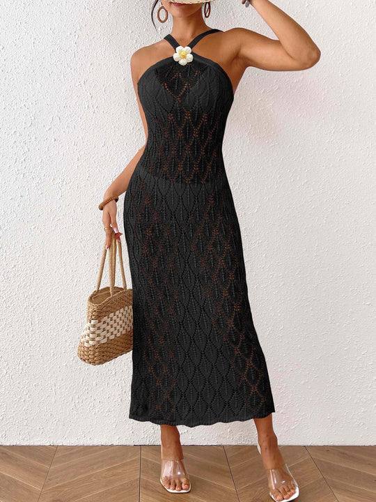 Damen Häkel-Maxikleid mit einem eleganten Blumendetail EB