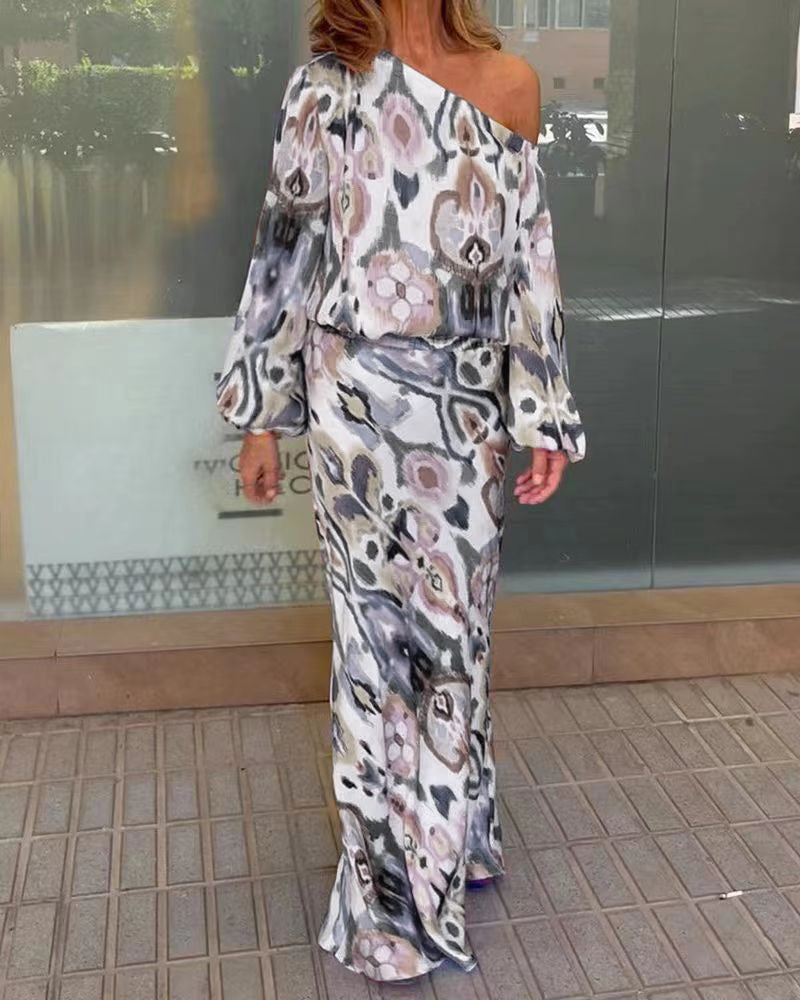 Damen Elegantes Maxikleid im grafischen Batikdesign mit Off-Shoulder-Ausschnitt und voluminösen Ärmeln EB