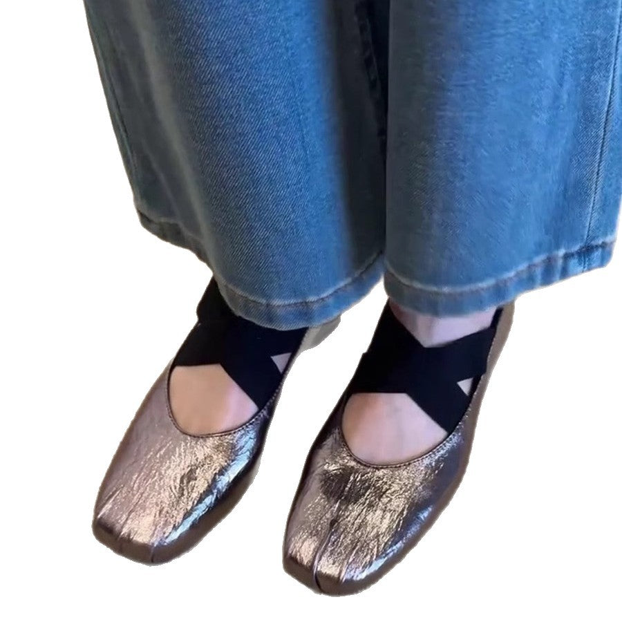 Damen Ballerina-Schuhe mit modischem Kreuzriemen und glänzender Oberfläche EB