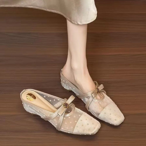Damen Slingback-Pantoletten mit zierlichem Riemchen und Pünktchenmuster EB