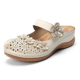 Damen Komfortable Clogs mit floralem Dekor EB