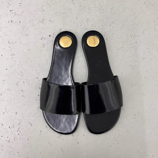 Damen Sandalen im luxuriösen Leopardenmuster mit breitem Riemen und eleganter Schnallenakzent EB