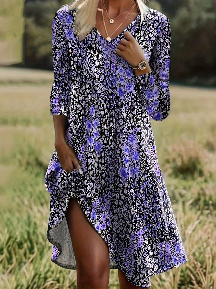 Damen Freizeitkleid mit modischem V-Ausschnitt und Seitenschlitz EB