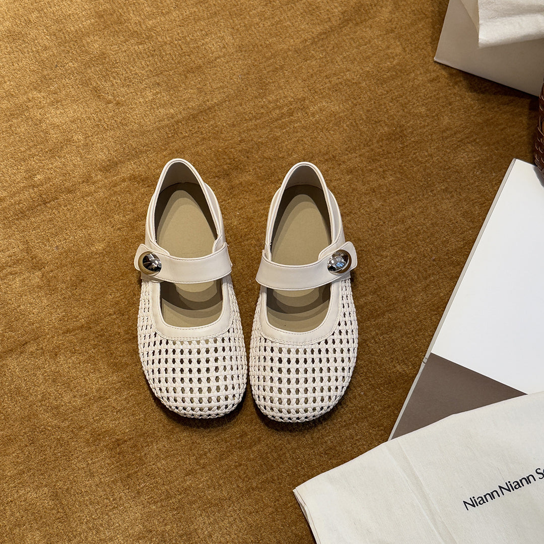 Damen Design Ballerinas mit modischem Riemchen und glänzender Oberfläche EB