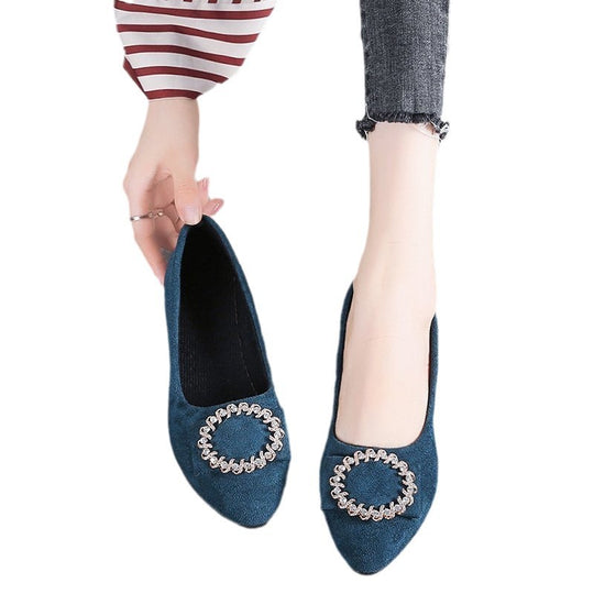 Damen nan elegante Veloursoptik-Ballerinas mit dekorativer Schmuckbrosche und kleinem Blockabsatz EB