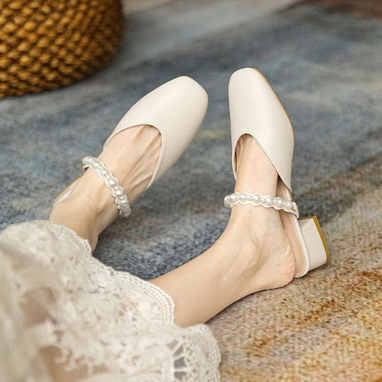 Damen elegante Mules mit dekorativen Perlenakzenten EB