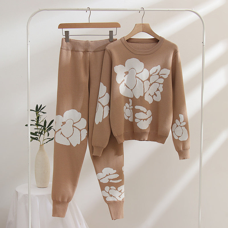 Damen Strickanzug mit floralen Designs EB