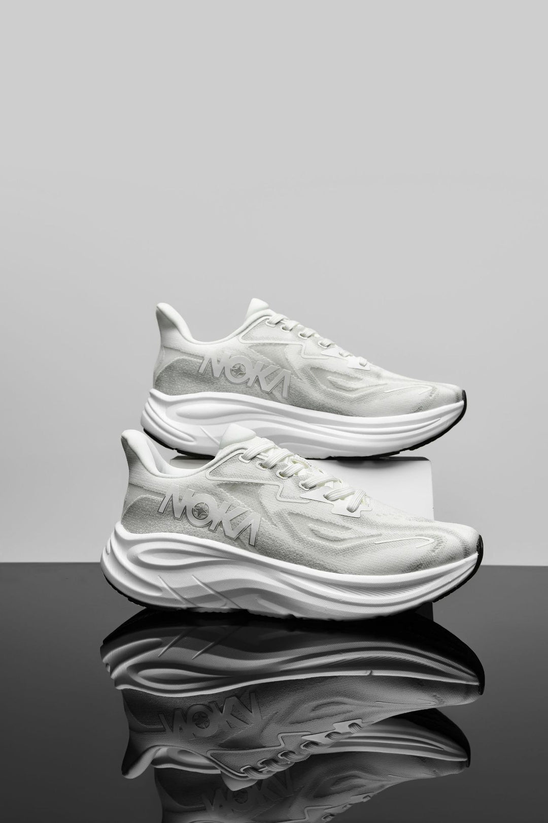 Unisex gedämpfte Hohlkern-Roadrunning Schuhe mit atmungsaktivem Strickoberteil und ergonomischer Plateau-Zwischensohle EB