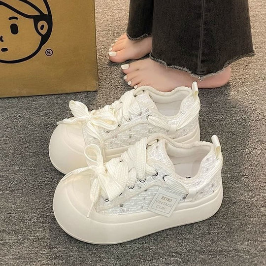 Damen Retro-Inspirierte Sneakers mit atmungsaktivem Obermaterial und modischem Design EB