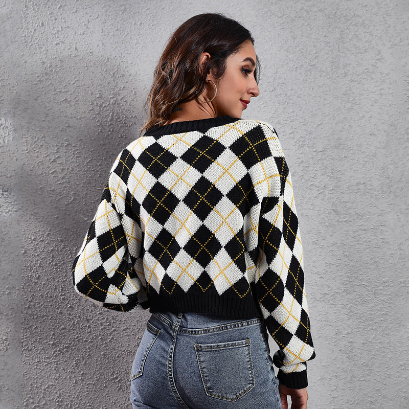 Damen Modischer Karodeckpullover mit tiefem V-Ausschnitt und eleganten Knopfdetails EB