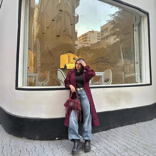 Damen trendiger Trenchcoat mit stilvollem Schnitt und praktischen Taschen EB