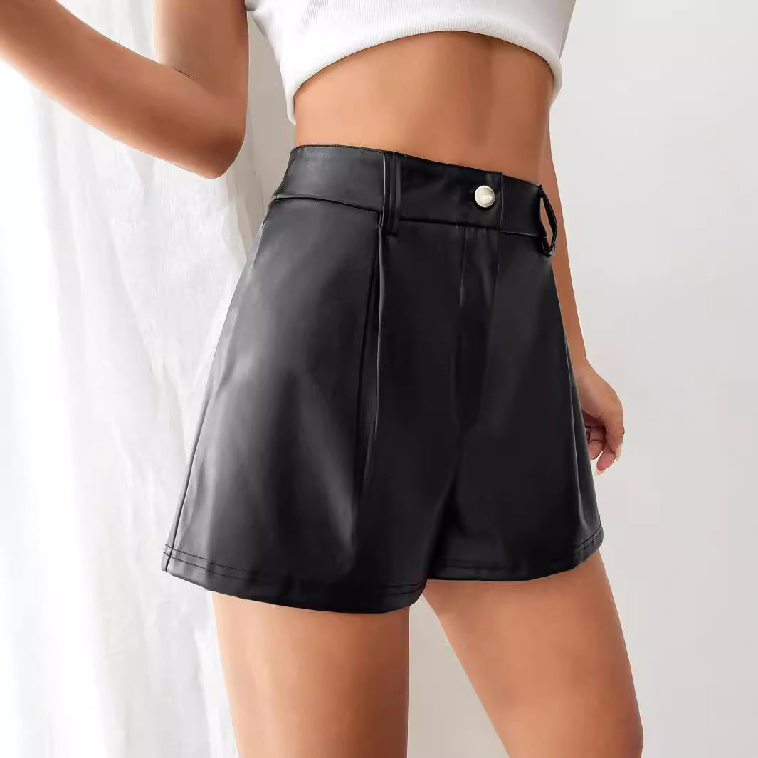 Damen Hochtaillierte Kunstleder-Shorts mit schickem Schnitt und dekorativen Falten EB