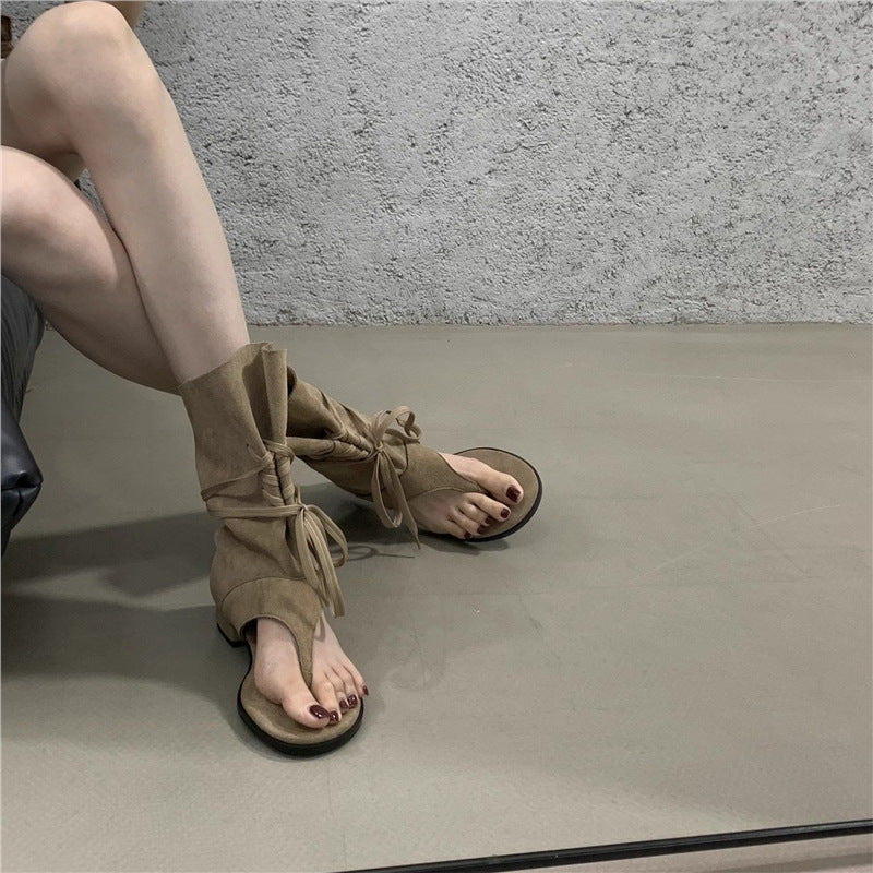 Damen Sandalen mit hohem Faltenwurf und raffiniertem Riemendesign EB