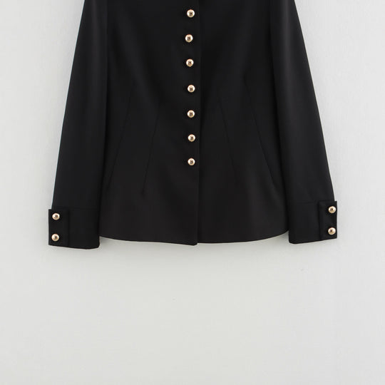 Damen elegante Steppjacke mit hochgeschlossenem Kragen und goldenen Knöpfen EB