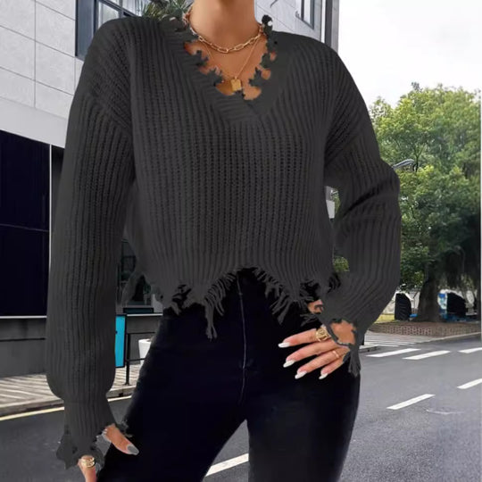 Damen Oversized Strickpullover mit fransigem Saum und raffiniertem Ausschnitt EB