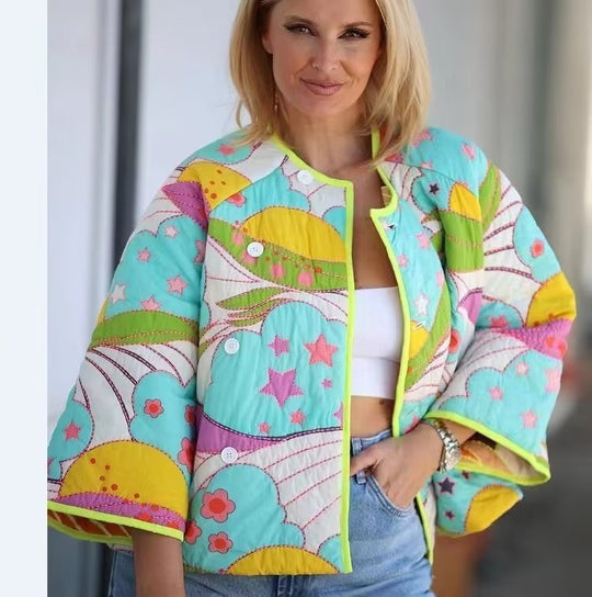 Damen Übergangsjacke mit fröhlichem Blumenmuster und praktischen Knopfdetails EB