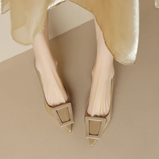Damen elegante spitze Pumps mit dekorativer Schnalle EB