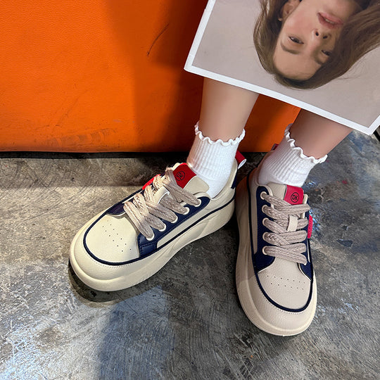 Damen Sportliche Sneaker mit bequemer Polsterung und modischem Design EB