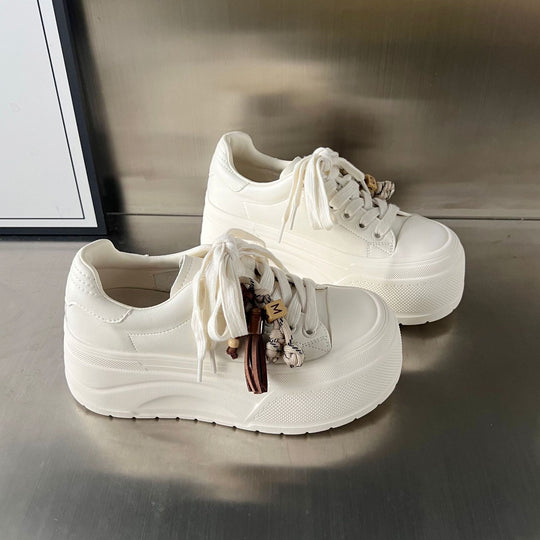 Damen Plattform Sneakers mit modischem Design und innovativem Schnürsystem EB