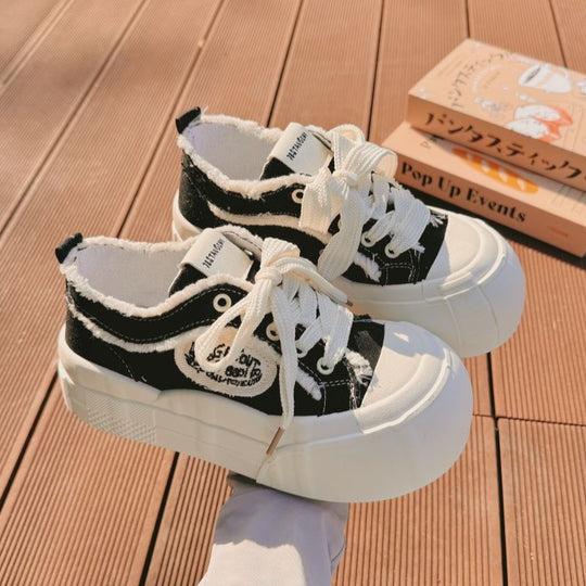 Damen Stilvolle Chunky Sneakers mit weißer Plattform und robustem Obermaterial EB