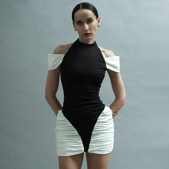 Damen Stilvolles Bodycon-Kleid mit innovativen Rüschendetails EB