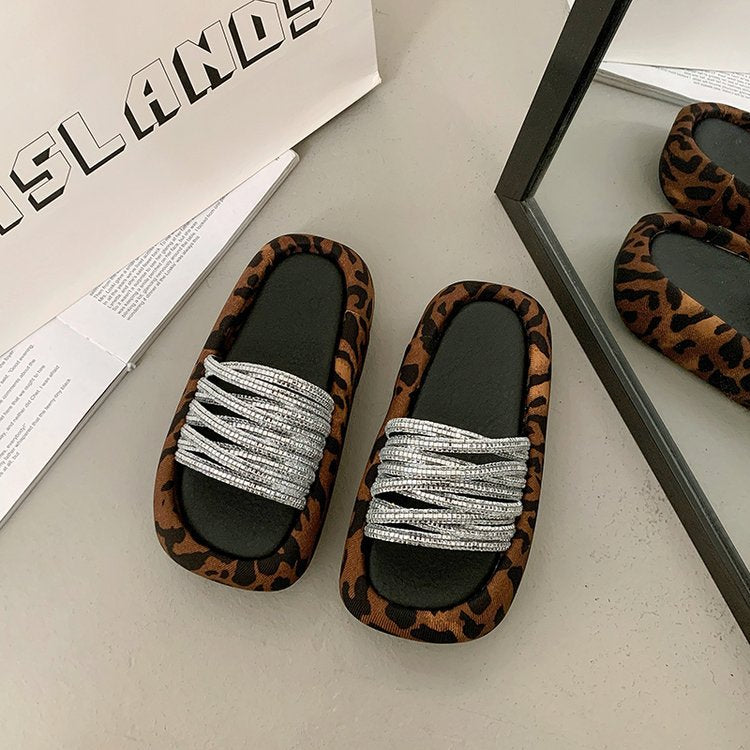 Damen modische Clogs mit eleganter Glitzerapplikation und bequemer Sohle EB