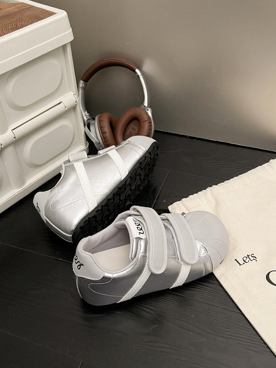 Damen sportliche Sneaker mit verstellbarem Klettverschluss und rutschfester Sohle EB