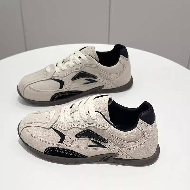Damen Sneakers mit weich gepolstertem Wildleder-Obermaterial und rutschfester Sohle EB