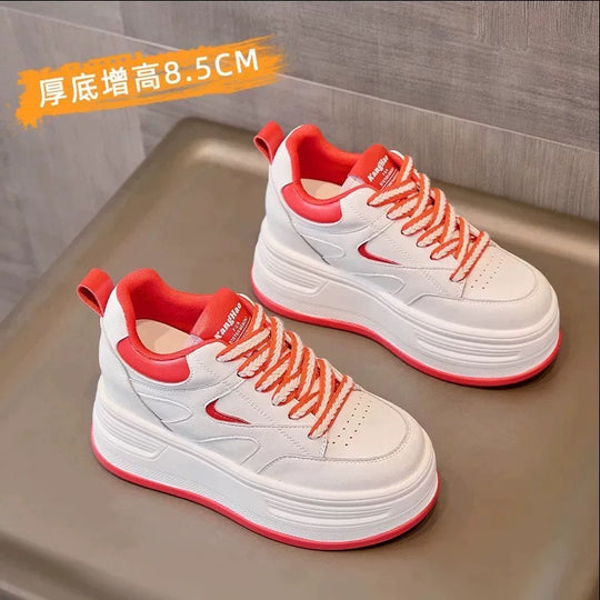 Damen Plateau Sneakers mit sportlichem Design und dämpfender Sohle EB