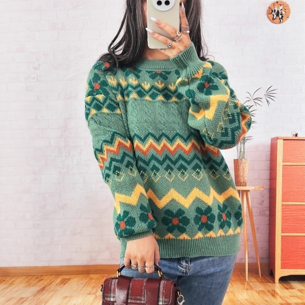 Damen Grobstrickpullover mit buntem Zickzackmuster und floralen Akzenten EB