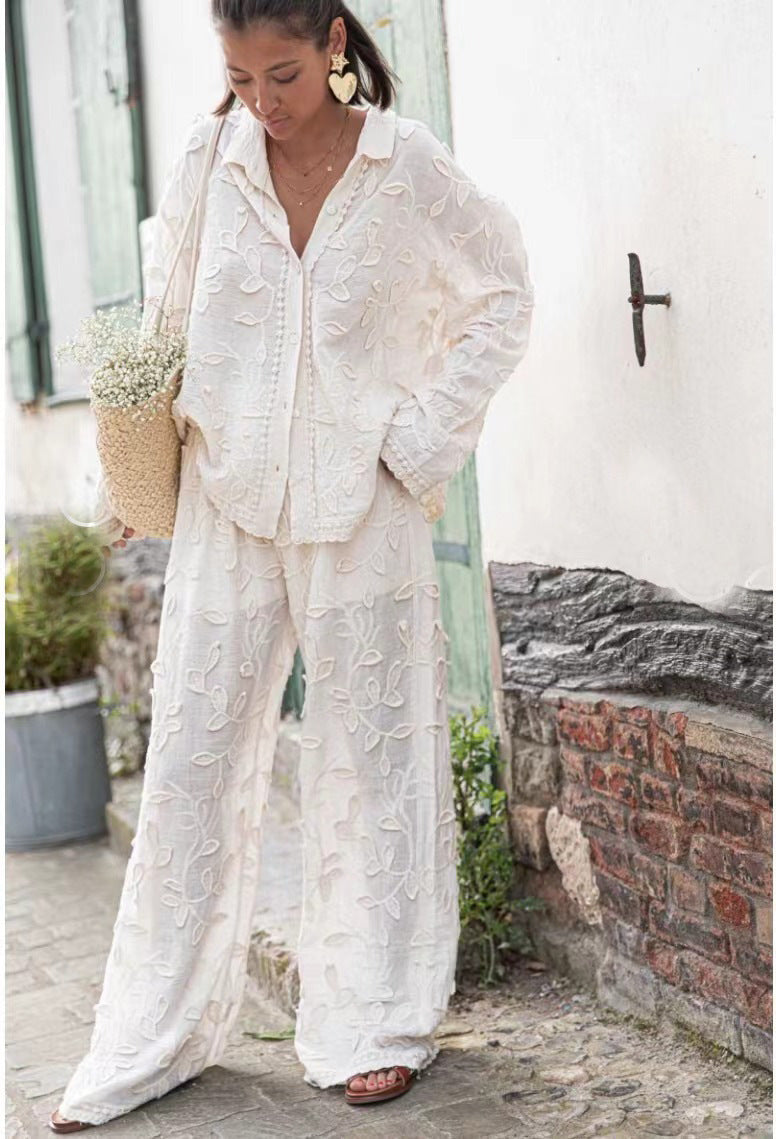 Damen Bluse mit feiner Stickerei und luftiger Passform EB