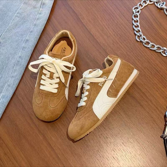 Damen Sportliche Sneaker mit hochwertigem Wildleder-Obermaterial und rutschfester Sohle EB
