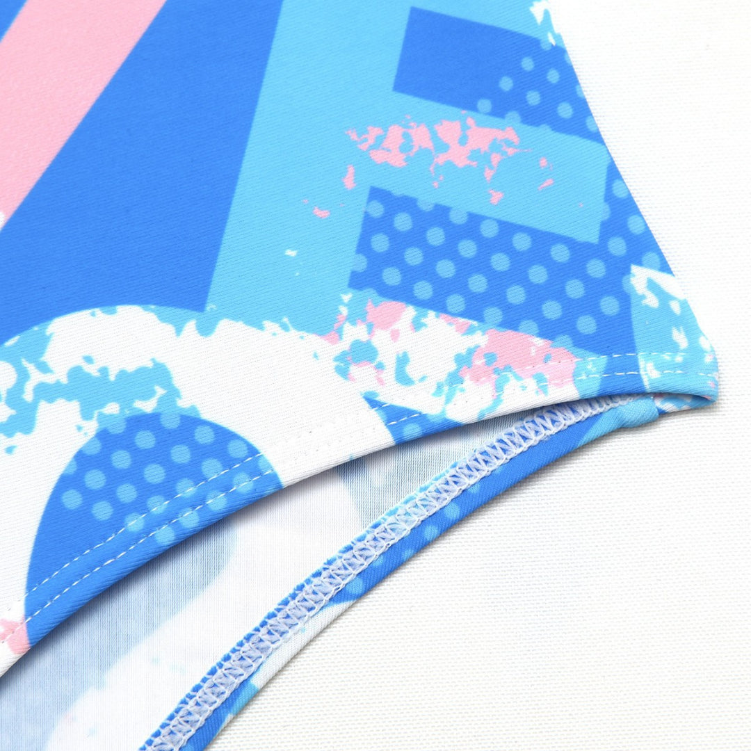 Damen Einteiliger Sportbadeanzug mit grafischem Print EB