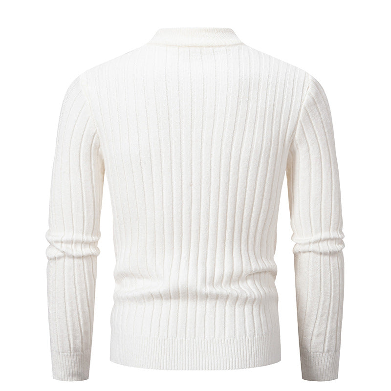 Herren Grobstrickpullover mit modernem Zopfmuster und hohem Kragen EB