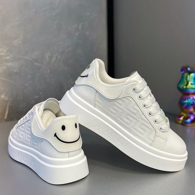 Damen moderne Sneakers mit strukturierter Sohle und lässigem Touch EB