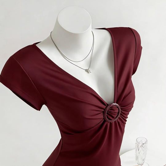 Damen Figurschmeichelndes Shirt mit dekorativem Ringdetail EB