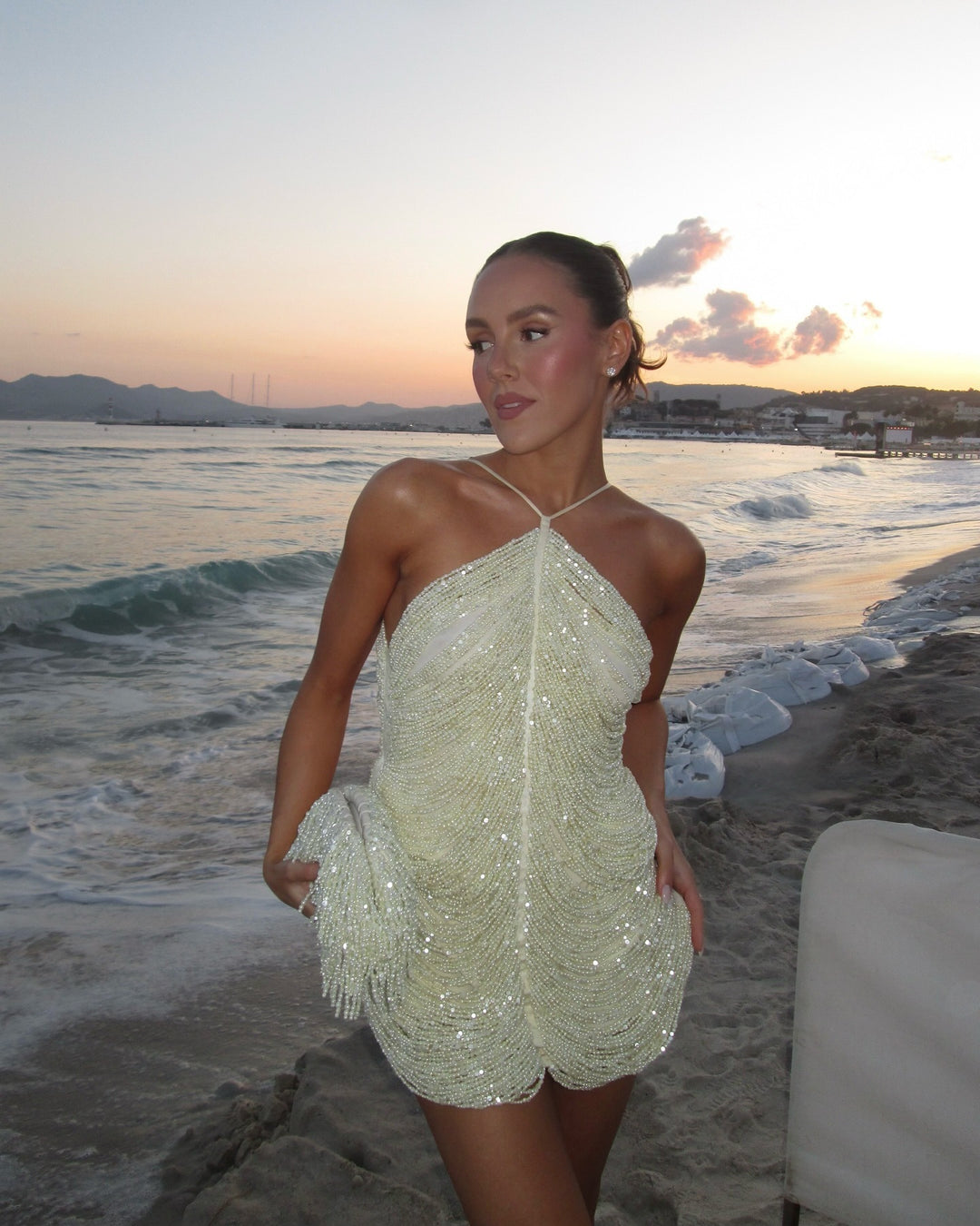 Damen Glitzerndes Minikleid mit raffinierten Perlenakzenten EB