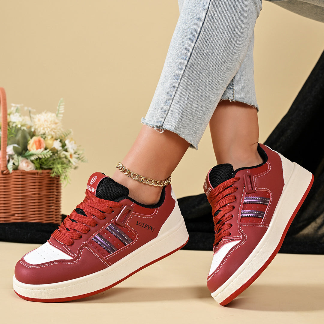 Damen Sportliche Sneakers mit stabiler Laufsohle und modischen Akzenten EB