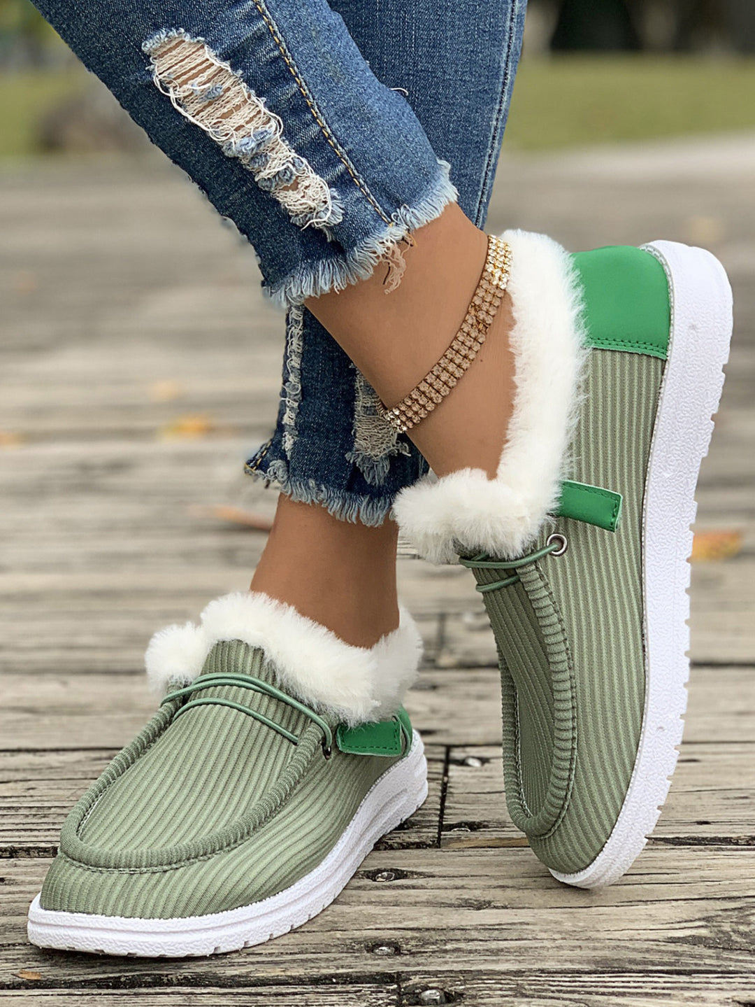 Damen Flauschige Slip-On Hausschuhe mit weichem Innenfutter EB
