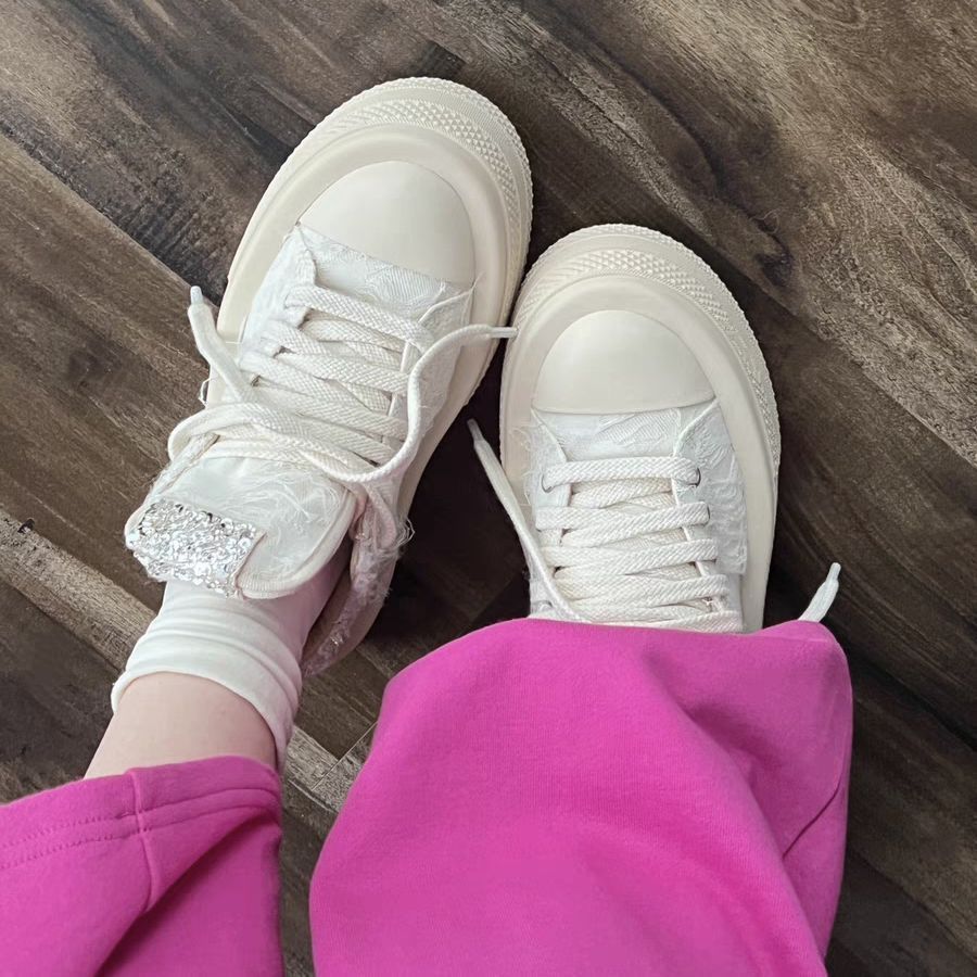 Damen Sneakers mit glitzernden Applikationen und hochgezogenem Plateau EB