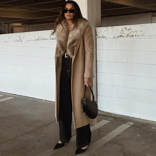 Damen Eleganter Trenchcoat mit gemütlichem Faux-Fur-Kragen und taillierbarem Gürtel EB