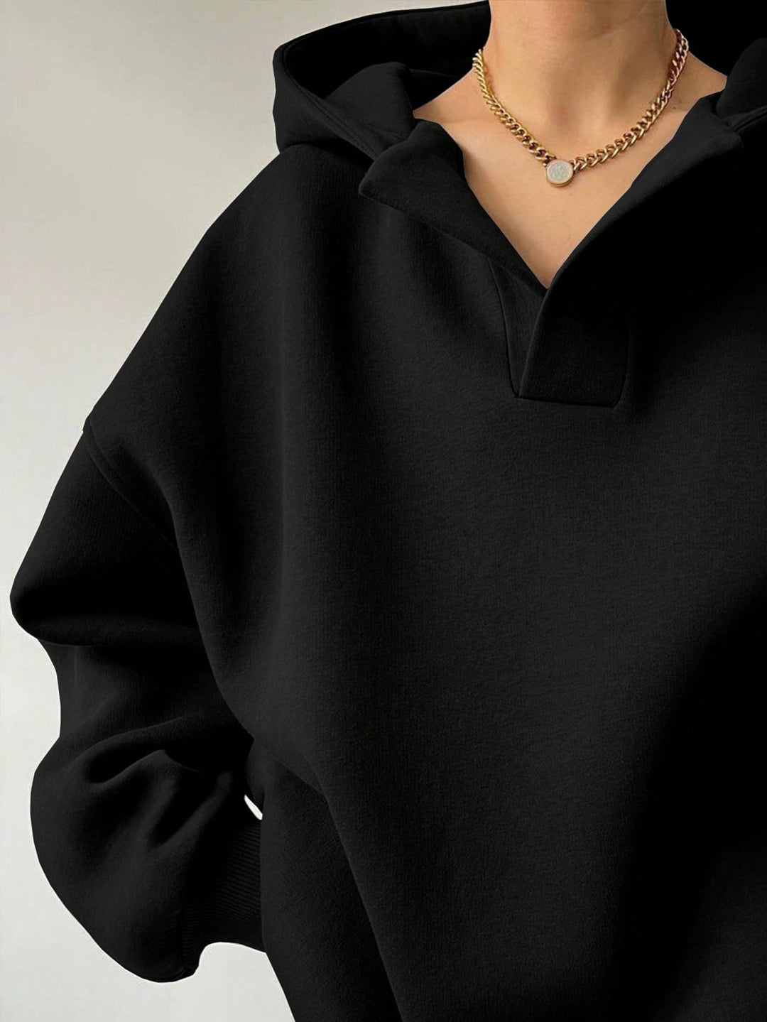 Damen Oversized Kapuzenpullover mit einzigartigem Kragen EB