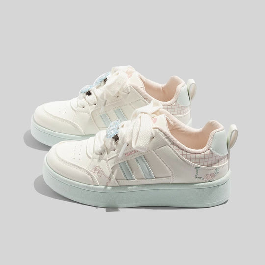 Damen Sneakers mit charmanten Sternenapplikationen und bequemer Dämpfung EB