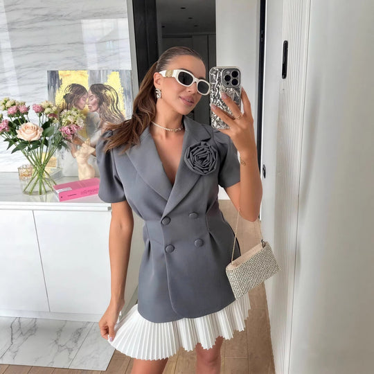 Damen eleganter Blazer mit Puffärmeln und floralem Detail EB