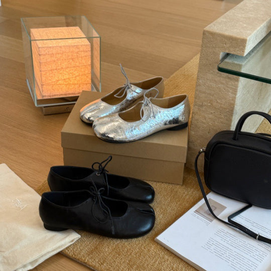 Damen Ballerinas mit stilvollem Schnürdesign und weichem Leder EB