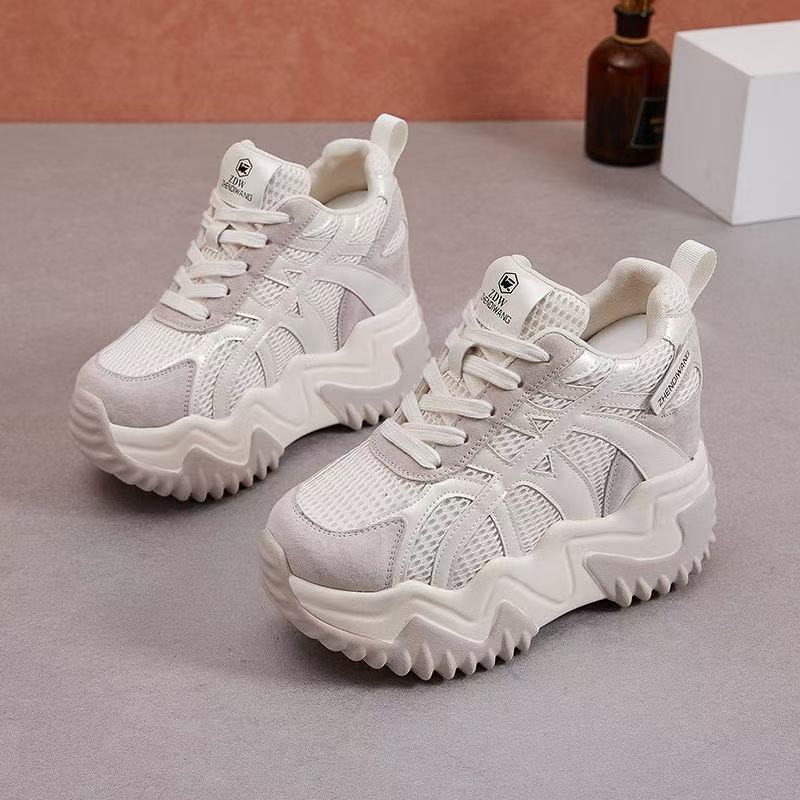Damen Sportliche Chunky Sneakers mit atmungsaktiven Mesh und stabiler Sohle EB