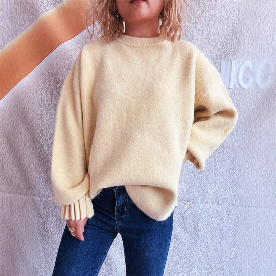 Damen lässiger Strickpullover mit weitem Rundhalsausschnitt und fluffiger Textur EB