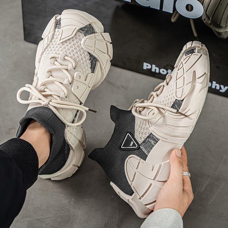 Damen Sportliche Sneakers mit elastischem Strickoberteil und innovativer Sohlenkonstruktion EB